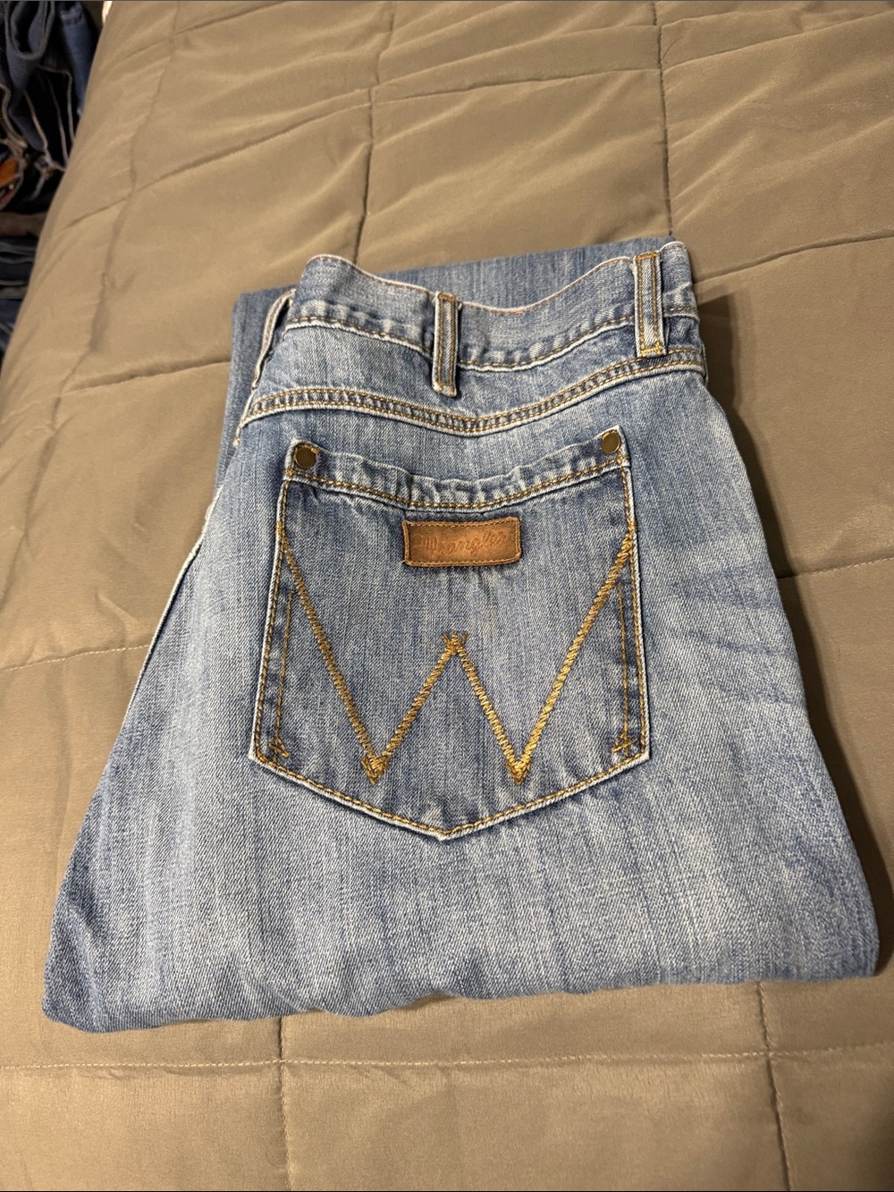 Wrangler Retro relaxed boot. 38x36